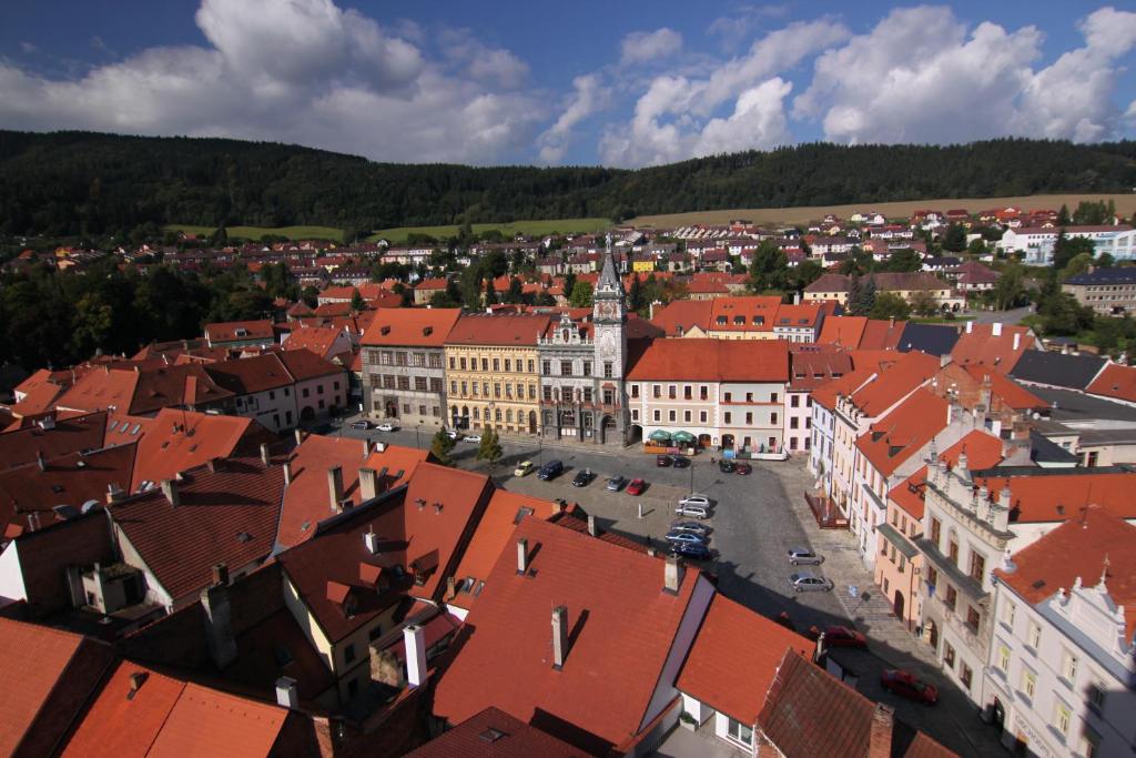 Výhľad na mesto Prachatice alebo výhľad na mesto priamo z penziónu