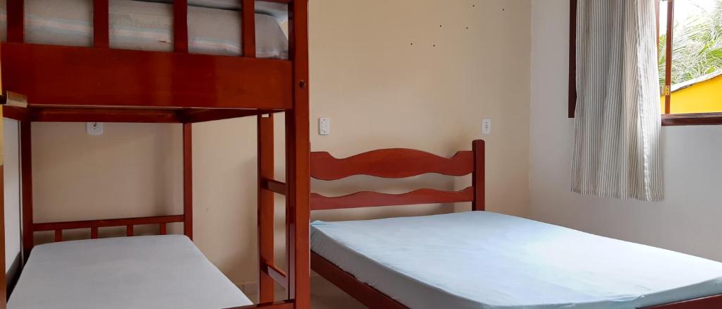  Ubatuba Casa Acomodações ate 10 pessoas. Internet Wi-fi e Ar condicionado