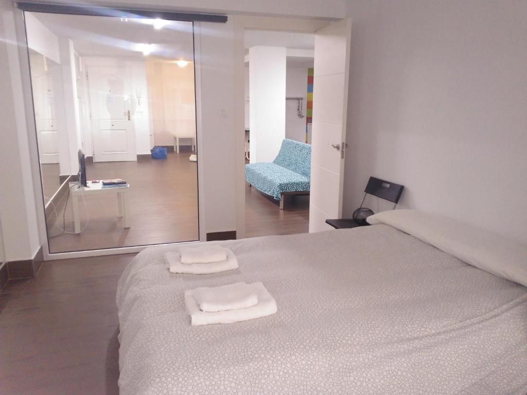 Zdjęcie z galerii obiektu Apartamento familiar Torrelavega w mieście Torrelavega
