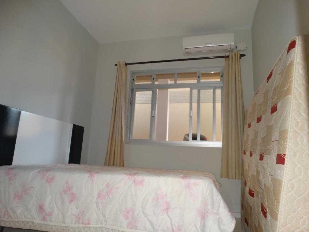  Casas 2D - 300m do Mar - Santinho (8-9)