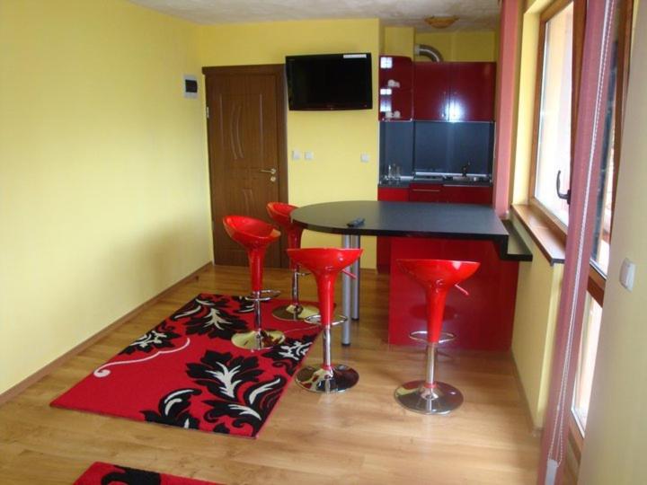 TV a/nebo společenská místnost v ubytování Tzvetelina Palace Hotel