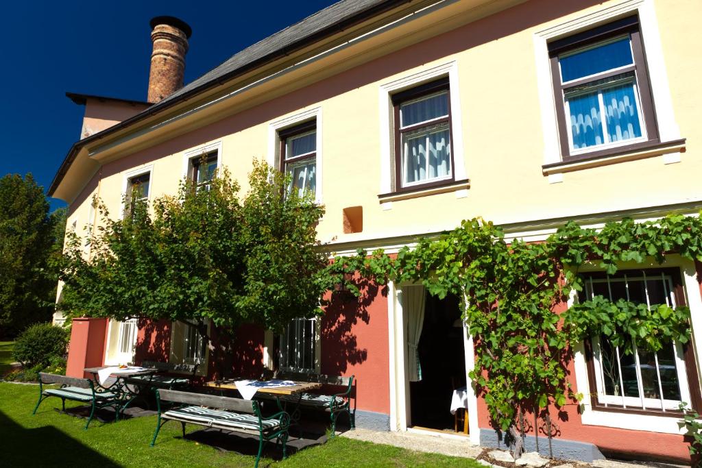 Zahrada ubytování Gasthof Bräuer - Familie Eibensteiner