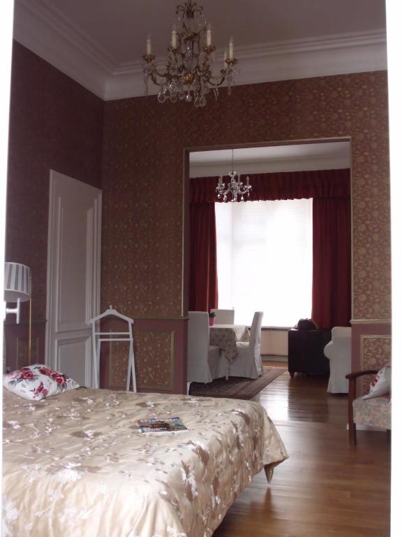 Apartments Suites in Antwerp - One-Bedroom Apartment (2 Adults)