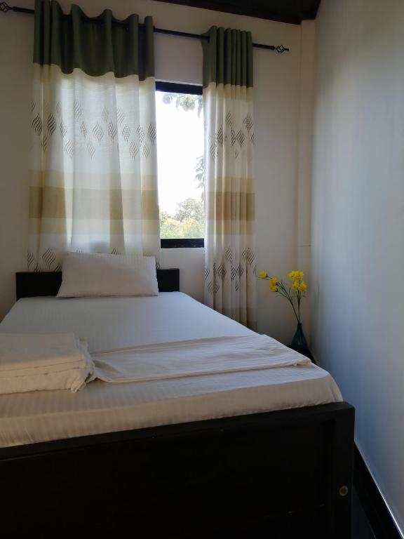 Postel nebo postele na pokoji v ubytování Ibis