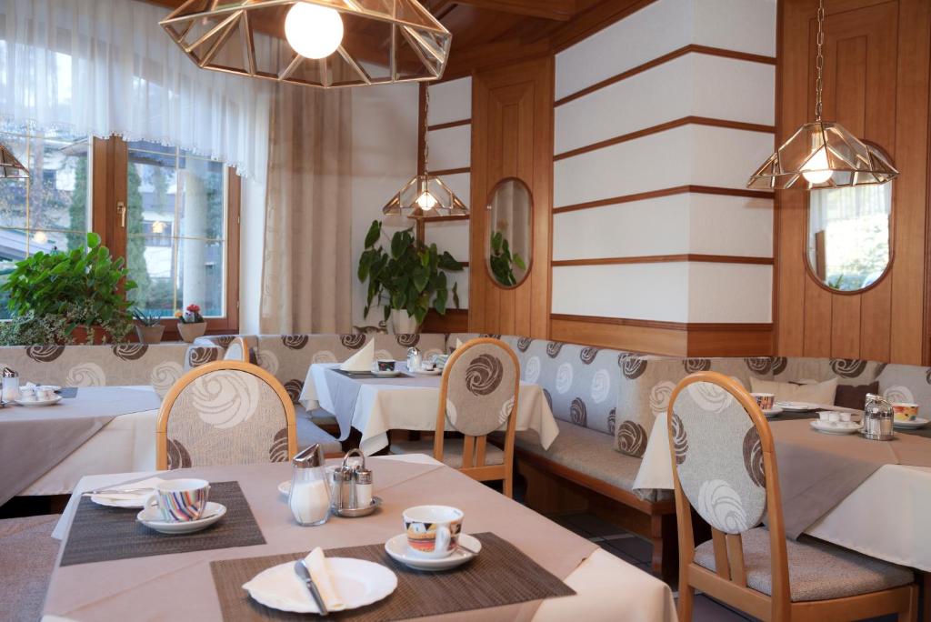 Hotel Garni Gletschertor, Ötztal-Bahnhof – Updated 2024 Prices