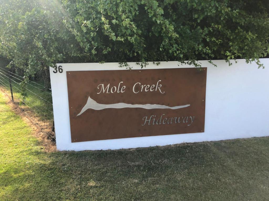 Certifikát, hodnocení, plakát nebo jiný dokument vystavený v ubytování Mole Creek Hideaway