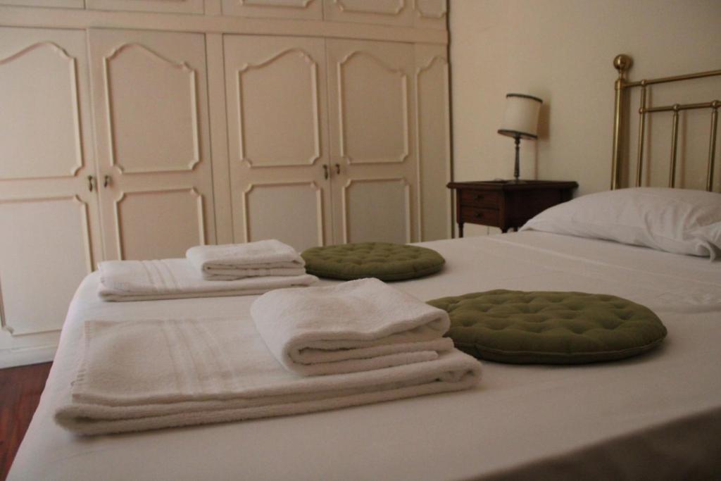Posteľ alebo postele v izbe v ubytovaní Colosseum New Charming Apartment