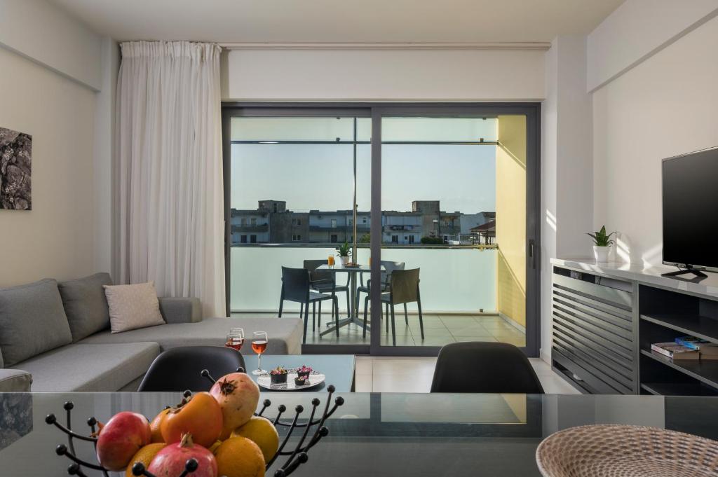 Spring Apartments - 13