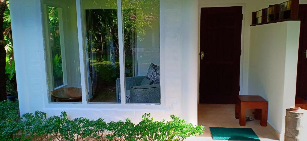 Mango House Japanese Guest House - 3