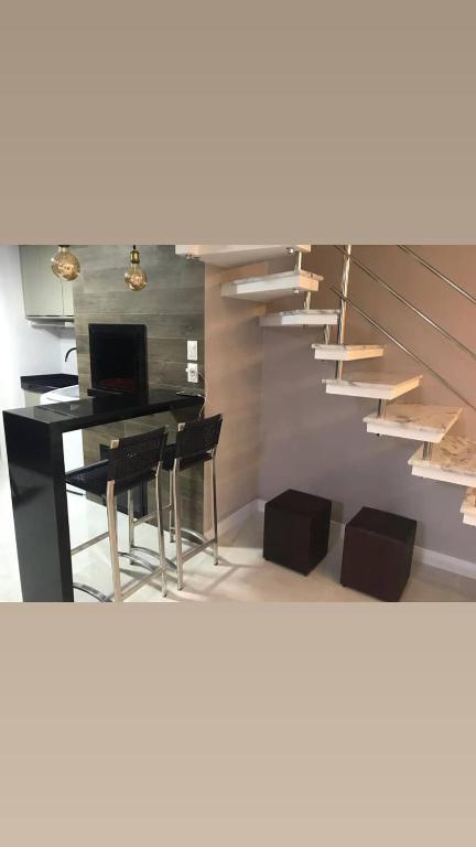 Apartamento em Itapema- SC (Meia Praia) Frente para o Mar.