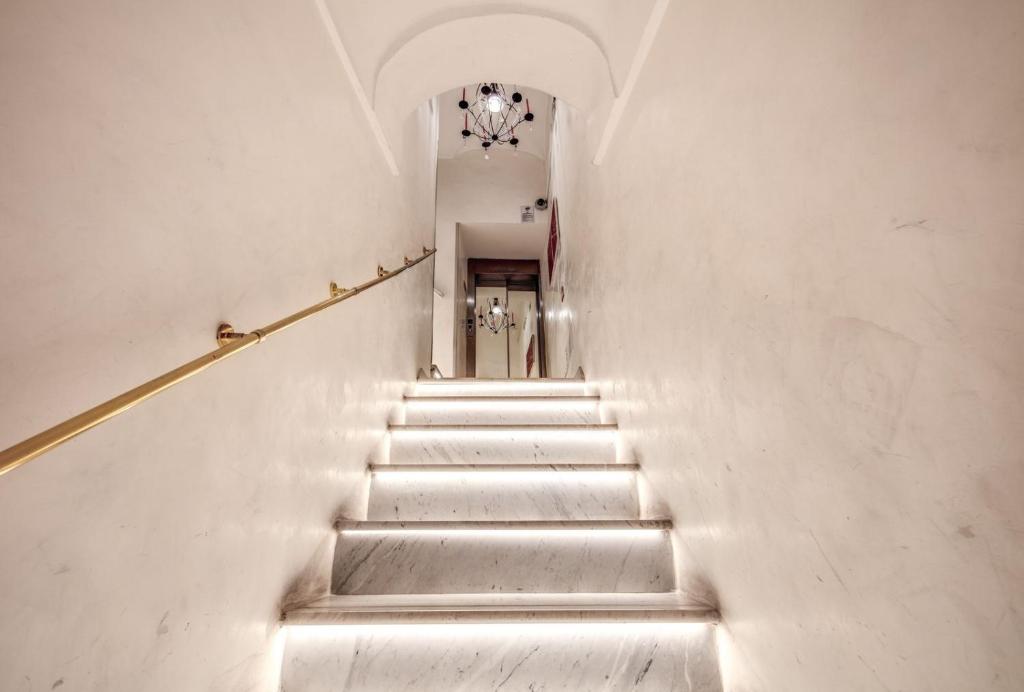 Relais Fontana Di Trevi Hotel - Resim 5