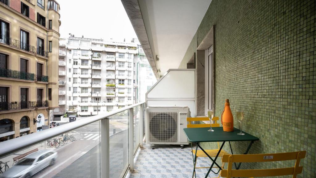 Concha Beach Terrace - SSHousing, Сан-Себастьян - обновленные ...