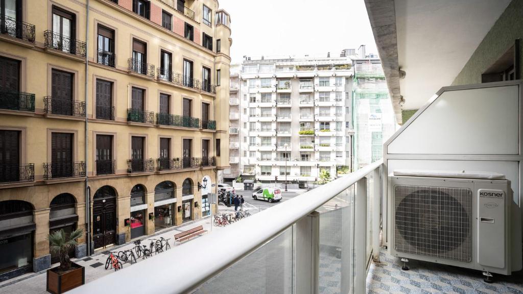 Concha Beach Terrace - SSHousing, San Sebastián – Updated ...