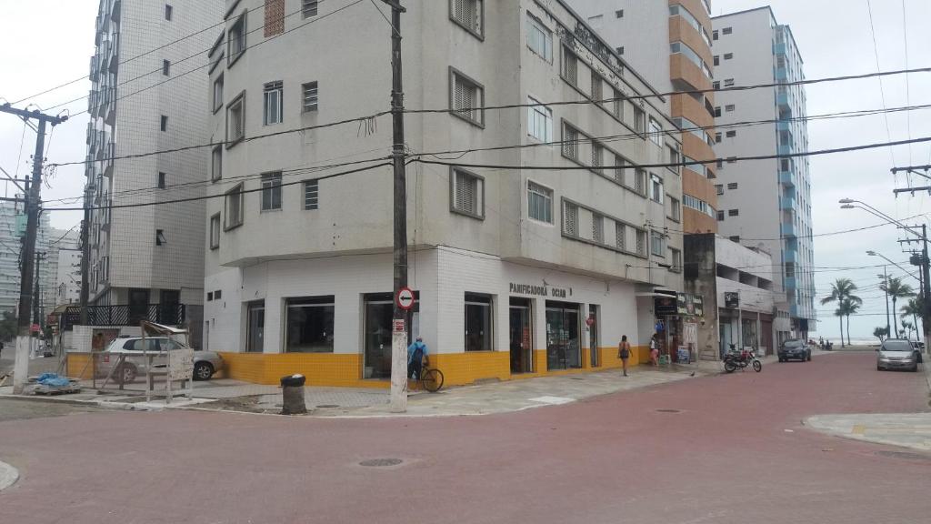  Apartamento Praia Grande - 30 metros da Praia