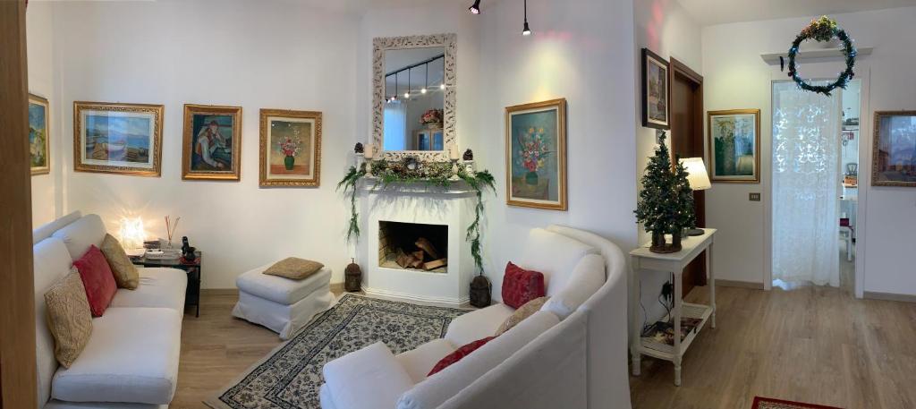 A seating area at Rana B&B