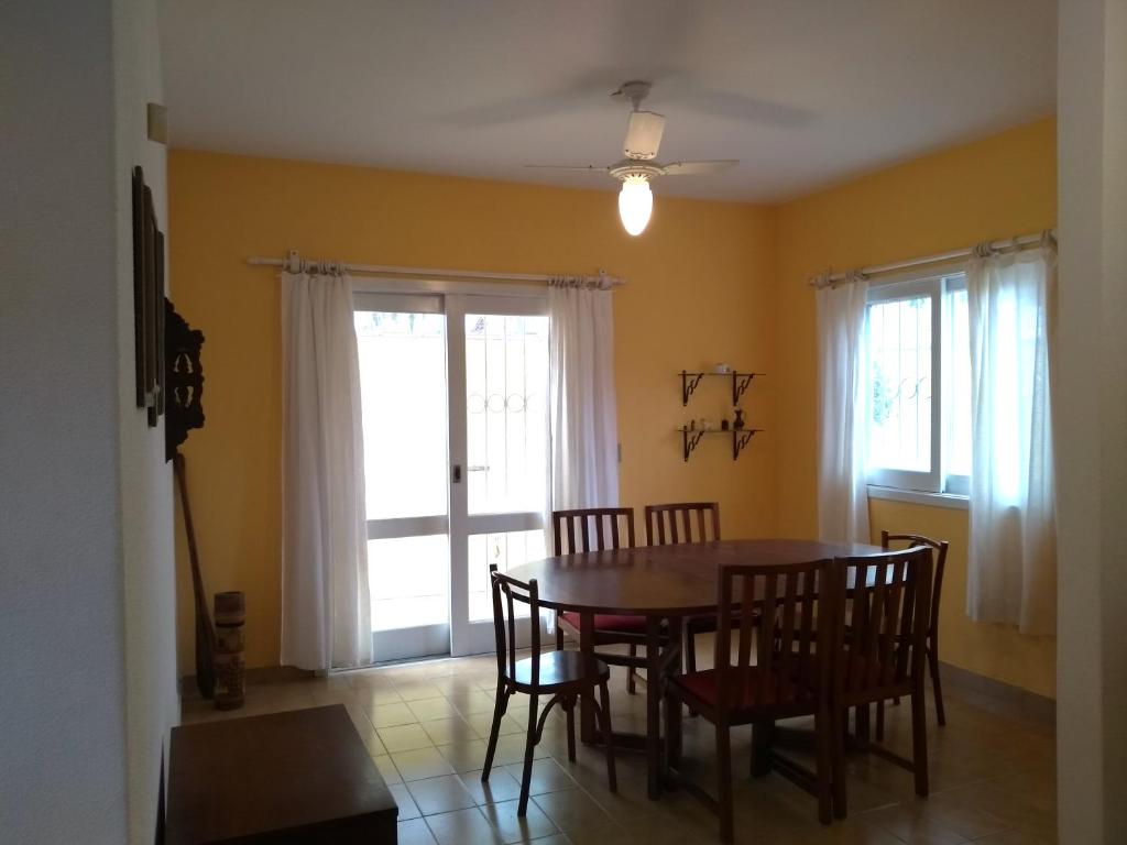  Sobrado Confortável e Aconchegante em Ubatuba