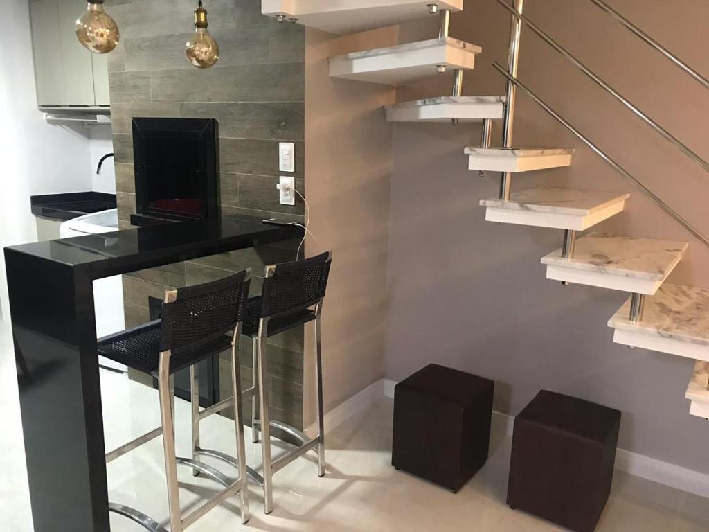  Apartamento em Itapema- SC (Meia Praia) Frente para o Mar.