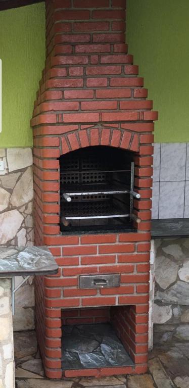  CASA COM PISCINA Á MENOS DE 100 METROS DA PRAIA