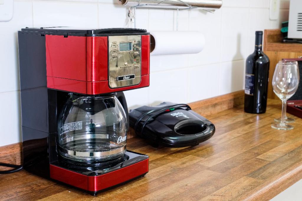  Apto 2 QTs c Garagem e Piscina no Centro