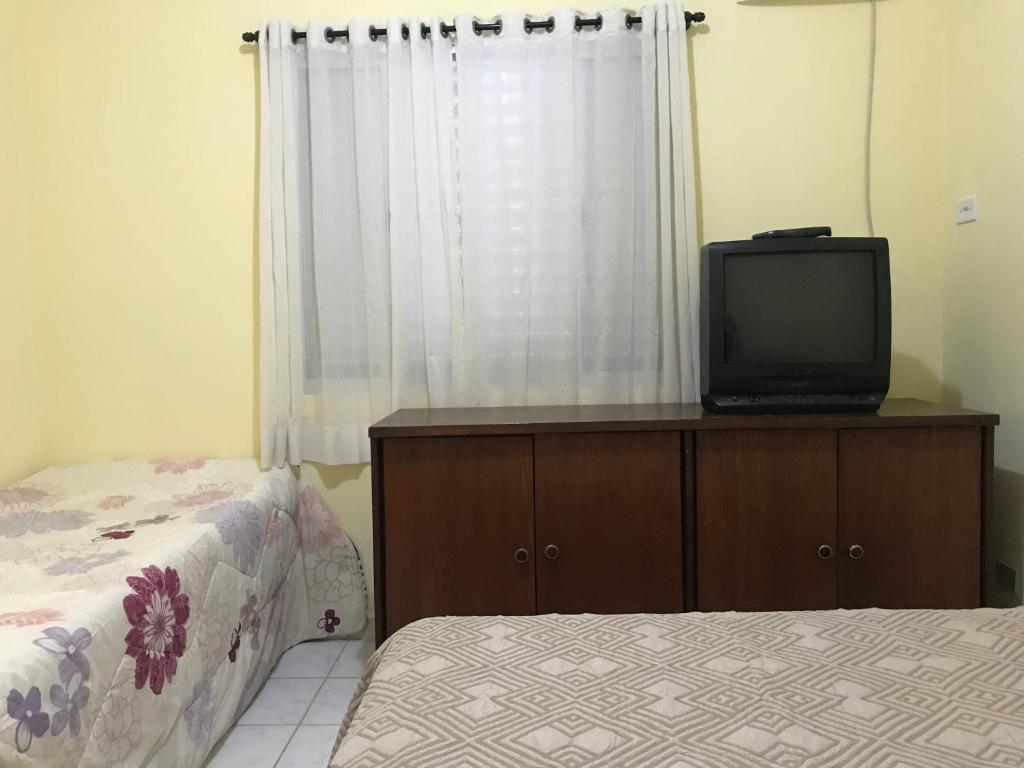  Apartamento 2 quartos / 2 quadras da praia