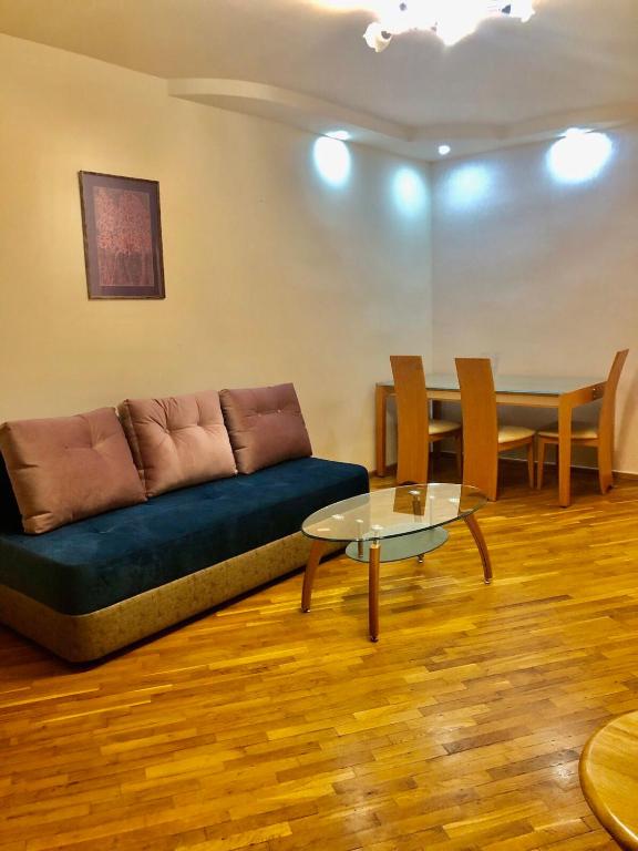 Posezení v ubytování Center Hostel and Tours