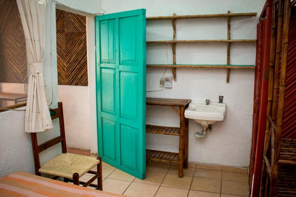 Casa Mexica Bungalows - Bungalow With Fan