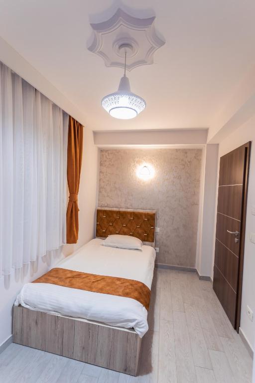 CITY HOTEL - Deluxe Одинокая комната