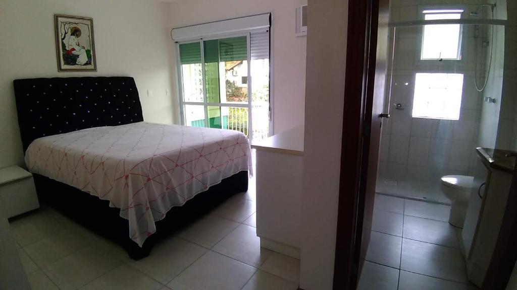  Linda Casa de Condomínio com piscina