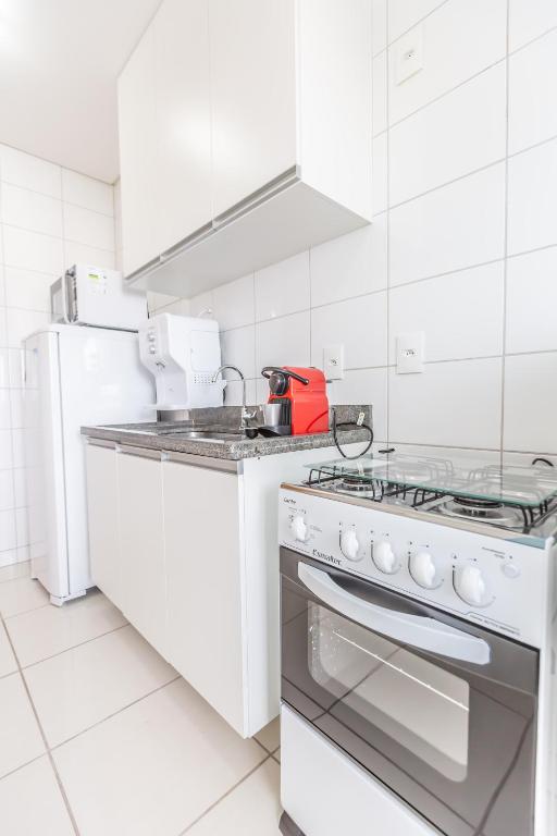  Apartamento de 02 QTS no bairro Goiabeiras. Todo mobiliado. Vista incrível.