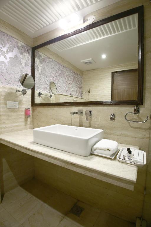 Hotel Emerald - Twin Room