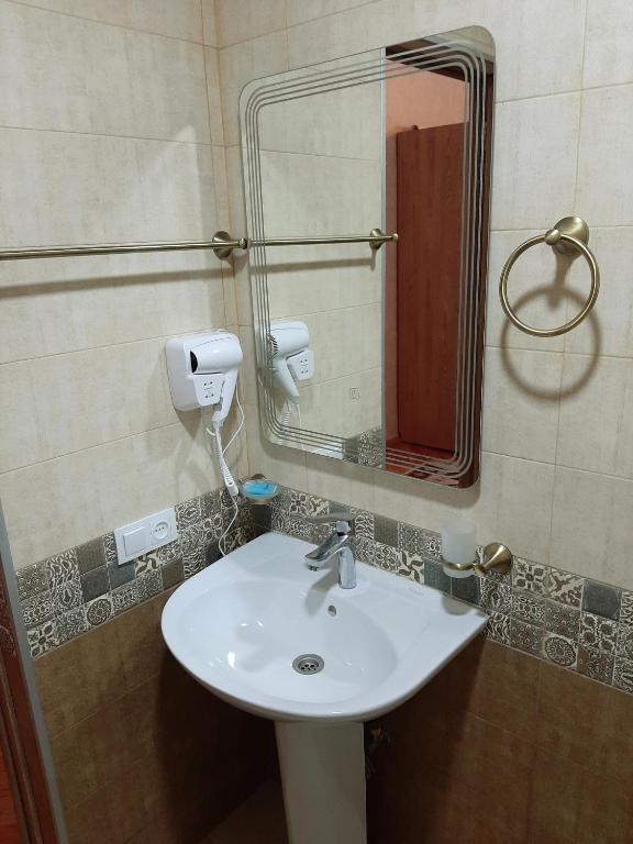 Koupelna v ubytování Kazbegi Guide