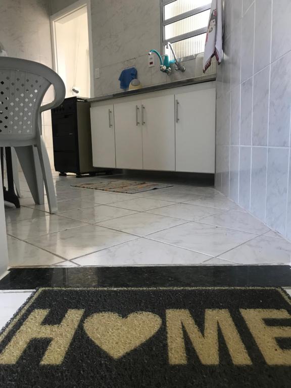  Apartamento 2 quartos / 2 quadras da praia