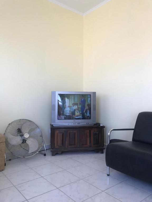  Apartamento 2 quartos / 2 quadras da praia