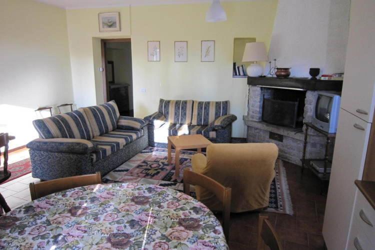 A seating area at Agriturismo Monterosso