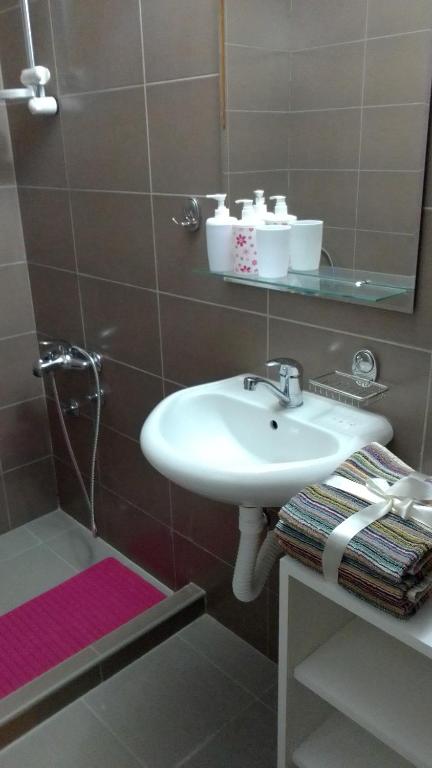 Kupatilo u objektu Apartmani Milekić