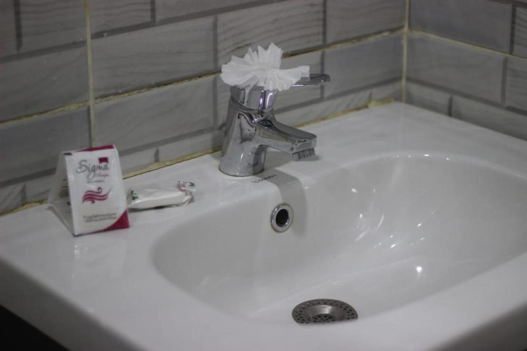 Koupelna v ubytování Azar Boutique Hotel