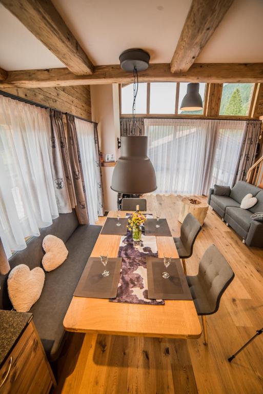 Posezení v ubytování Braito's Seaside Lodges und Suites