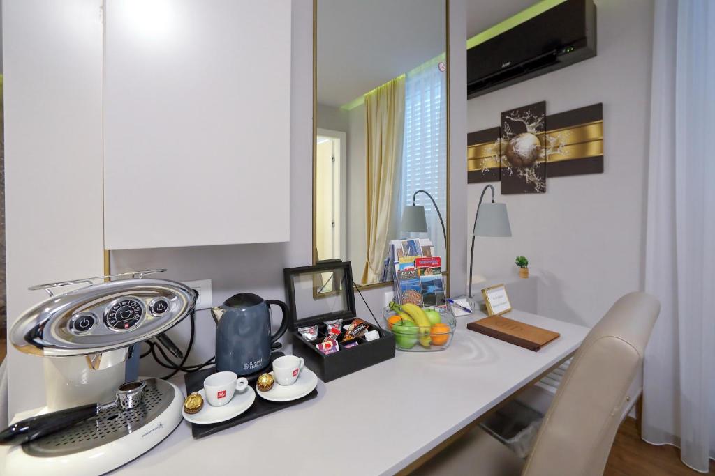 Kuchyňa alebo kuchynka v ubytovaní Luxury rooms Kadena