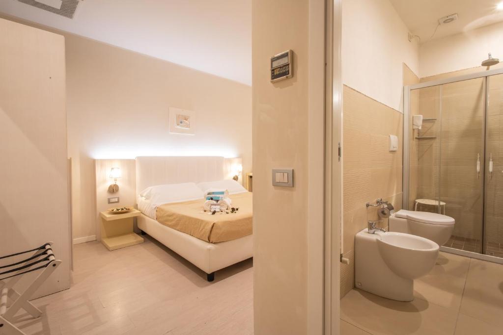 Ferretti Beach Hotel - Resim 13