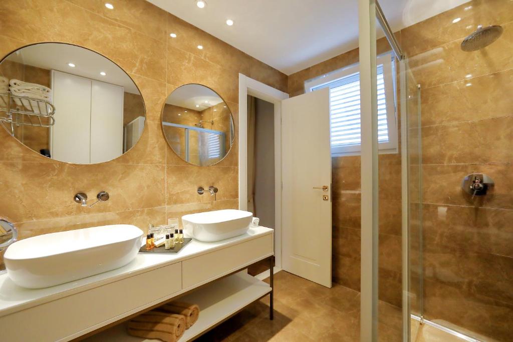 Kúpeľňa v ubytovaní Luxury rooms Kadena