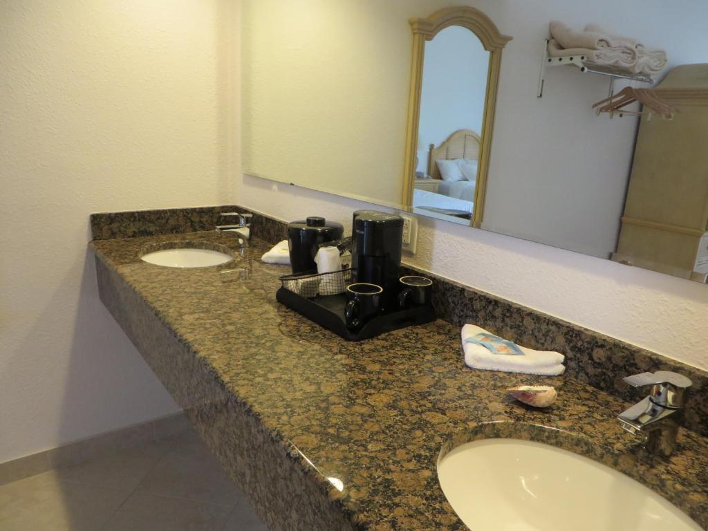 Dolphin Key Resort - Cape Coral photo
