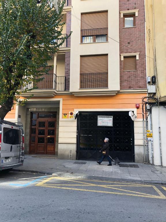 Budova, v ktorej sa apartmán nachádza