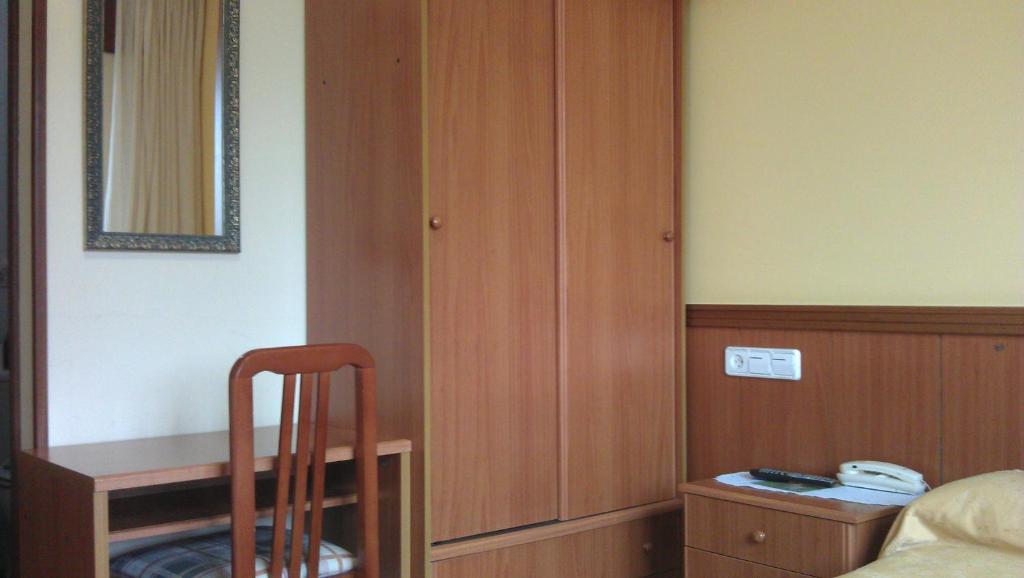 Hostal Restaurante O'Cadaval - Single Room
