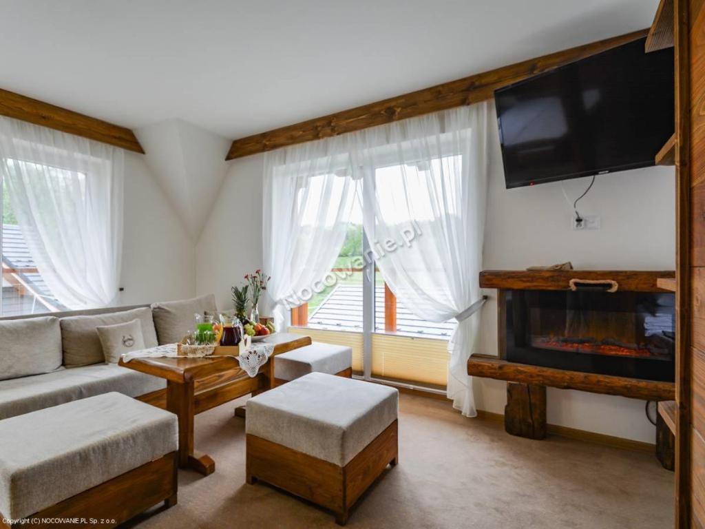 Telewizja i/lub zestaw kina domowego w obiekcie Kazikowa Kuźnia