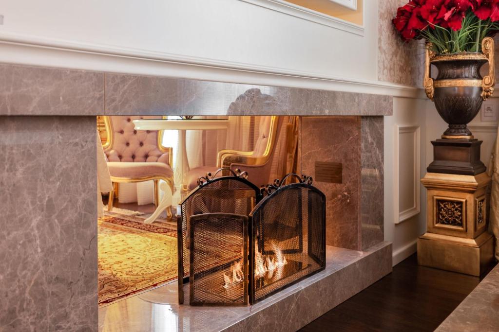 Hotel Colline de France  Hotel Colline de France