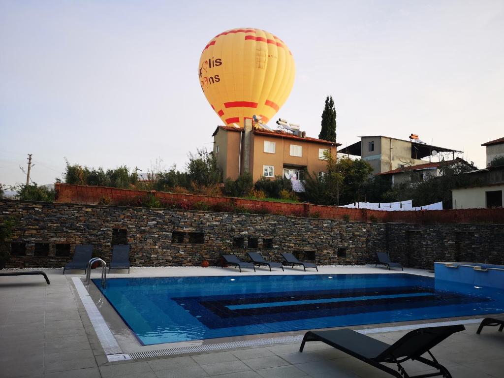 Bazén v ubytování Bellamaritimo Hotel nebo v jeho okolí