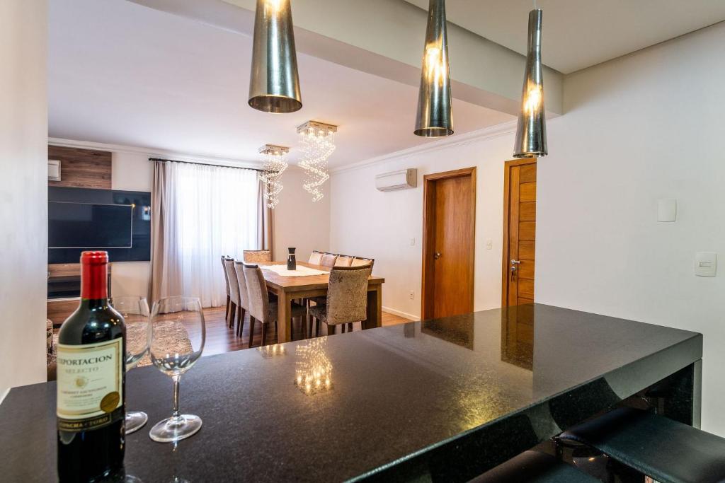 Luxuoso Apartamento no Coração de Gramado  Luxuoso Apartamento no Coração de Gramado