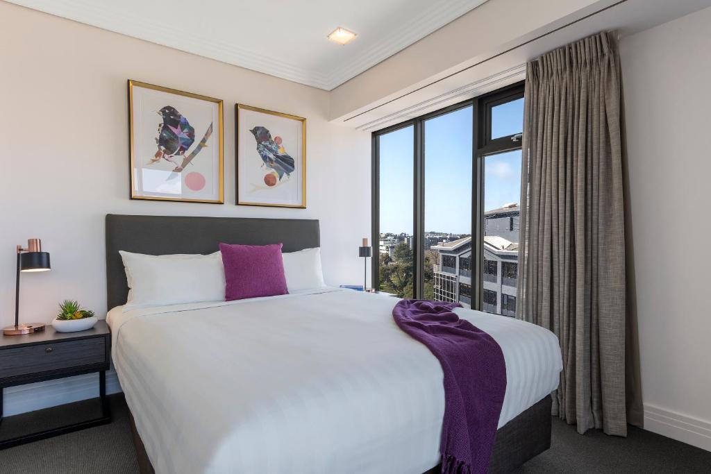 Voodi või voodid majutusasutuse Avani Metropolis Auckland Residences toas