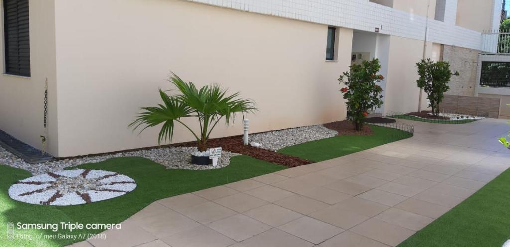 Apartamento nos Ingleses. Ótima Localização