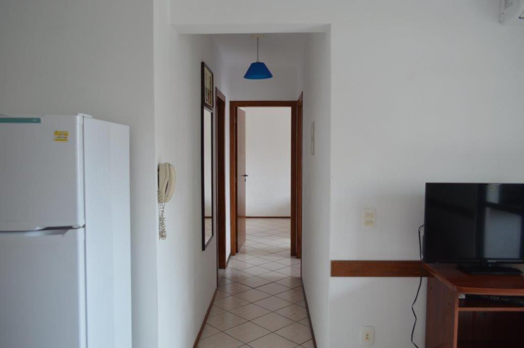  Apartamento nos Ingleses. Ótima Localização